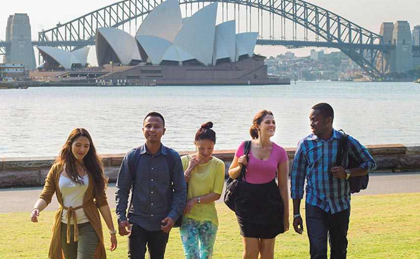 Các bạn trong độ tuổi từ 6 trở lên đã được cấp visa du học Australia